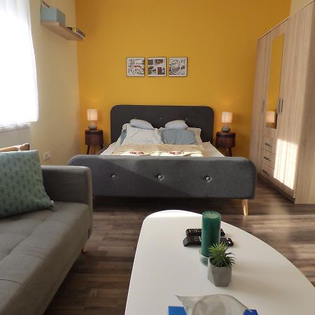 Yellow Apartment Debrecen Exterior foto